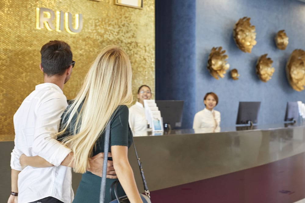 Hotel Riu Dubai Beach Resort - All Inclusive — Hotel building in Dubai