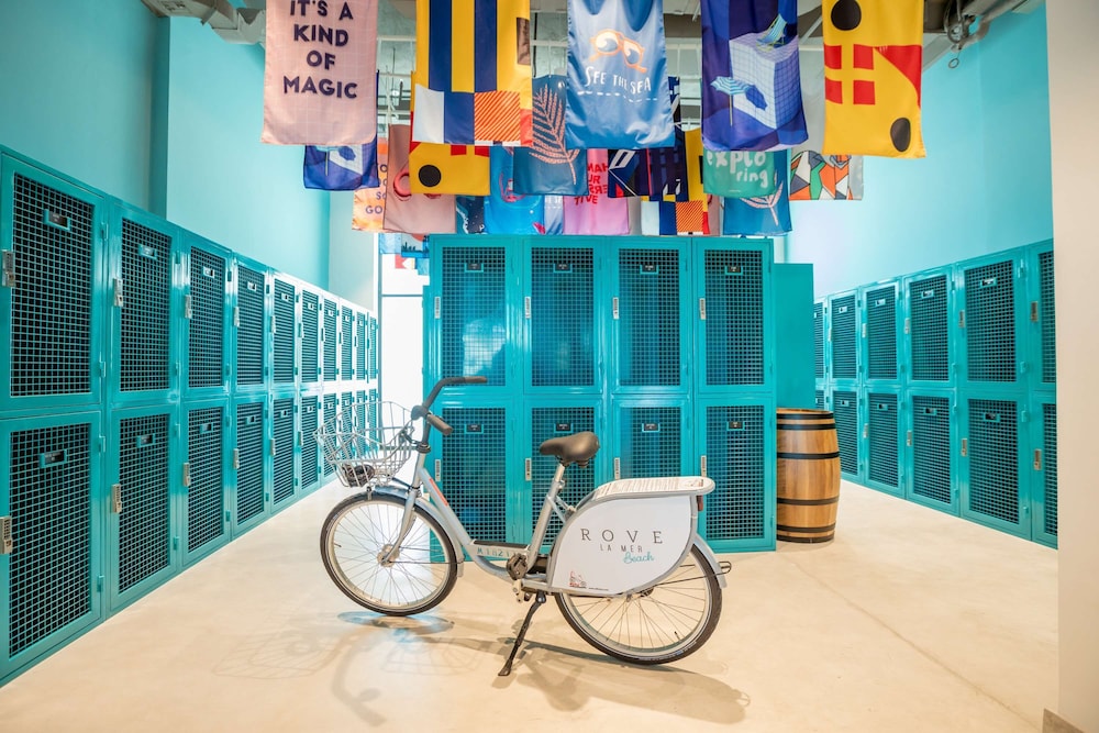 Rove La Mer Beach — Sports & recreation in Dubai