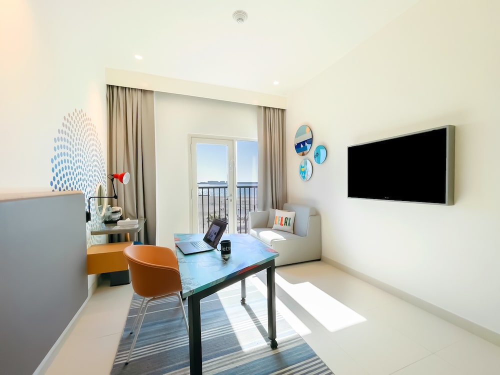 Rove La Mer Beach — Hotel rooms in Dubai