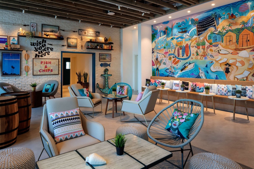 Rove La Mer Beach — Restaurant & bars in Dubai