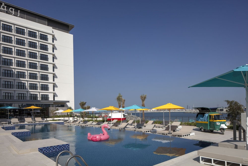 Rove La Mer Beach — Main photo in Dubai