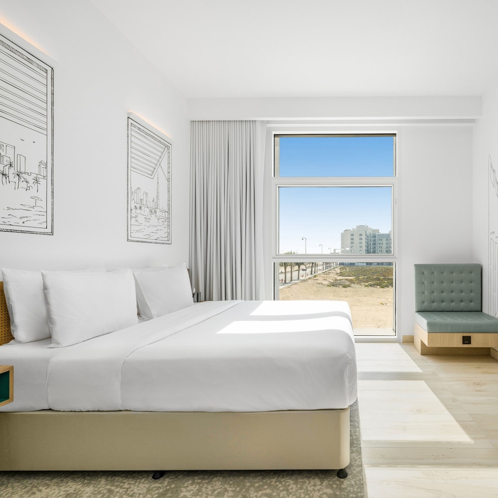 Ecos Dubai Hotel at Al Furjan — Hotel rooms in Dubai