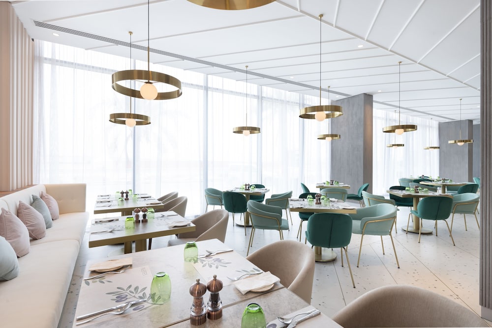 Ecos Dubai Hotel at Al Furjan — Restaurant & bars in Dubai