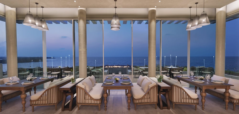 InterContinental Ras Al Khaimah Mina Al Arab Resort & Spa by IHG — Restaurant & bars in Ras al Khaimah