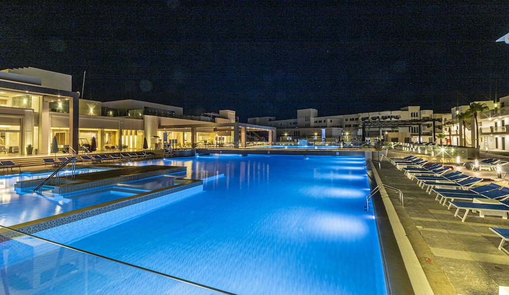 Amarina Abu Soma Resort & Aquapark — Swimming pool in Safaga, Red Sea