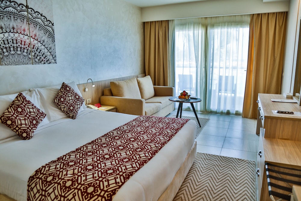 Amarina Abu Soma Resort & Aquapark — Hotel rooms in Safaga, Red Sea
