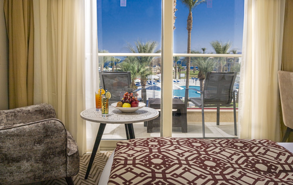 Amarina Abu Soma Resort & Aquapark — Hotel rooms in Safaga, Red Sea
