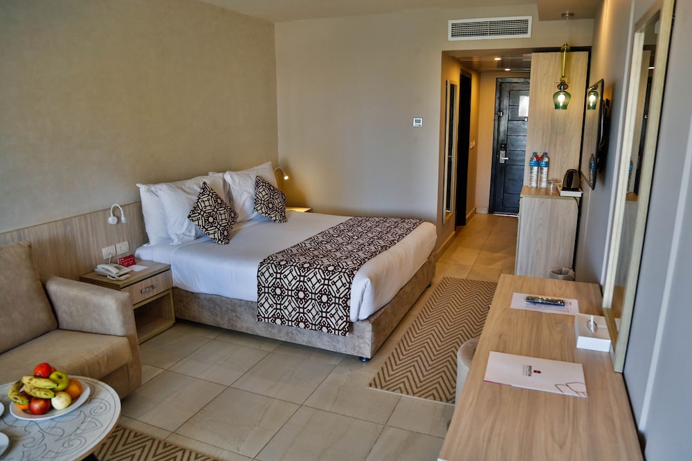Amarina Abu Soma Resort & Aquapark — Hotel rooms in Safaga, Red Sea