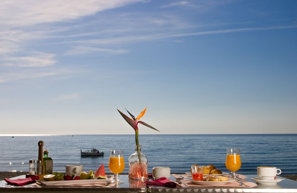 Hospedium Hotel Continental Mojácar — Restaurant & bars in Mojacar, Andalusia