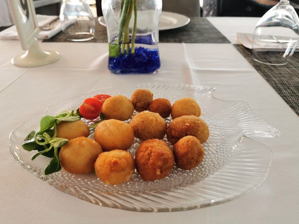 Hospedium Hotel Continental Mojácar — Restaurant & bars in Mojacar, Andalusia