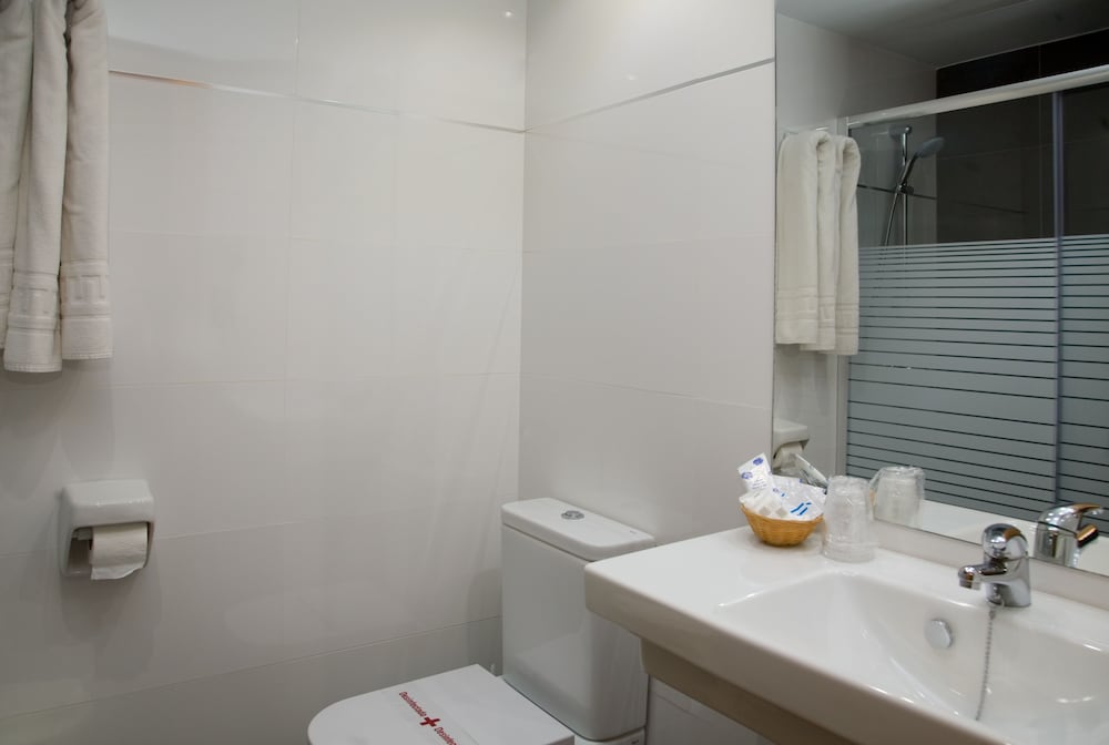 Hospedium Hotel Continental Mojácar — Hotel rooms in Mojacar, Andalusia