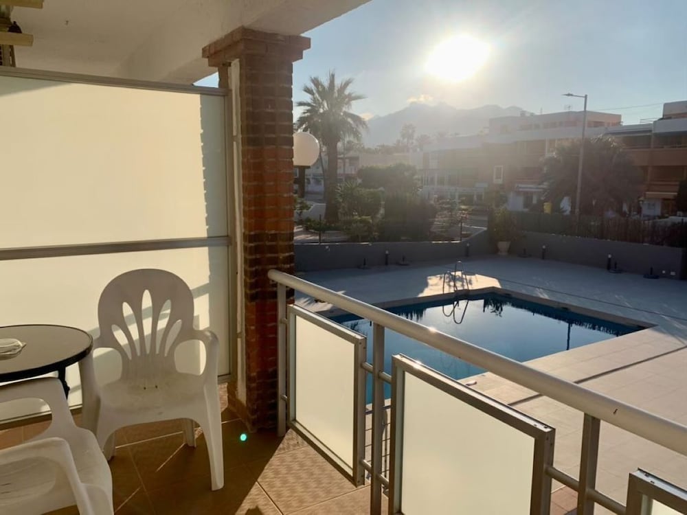 Hospedium Hotel Continental Mojácar — Hotel rooms in Mojacar, Andalusia