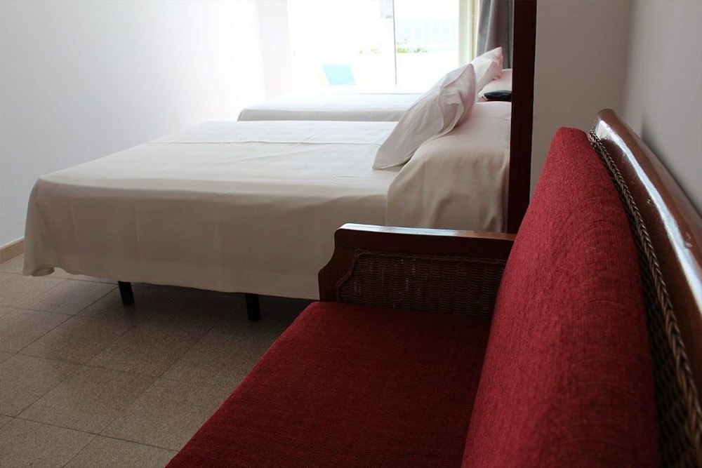 Hospedium Hotel Continental Mojácar — Hotel rooms in Mojacar, Andalusia