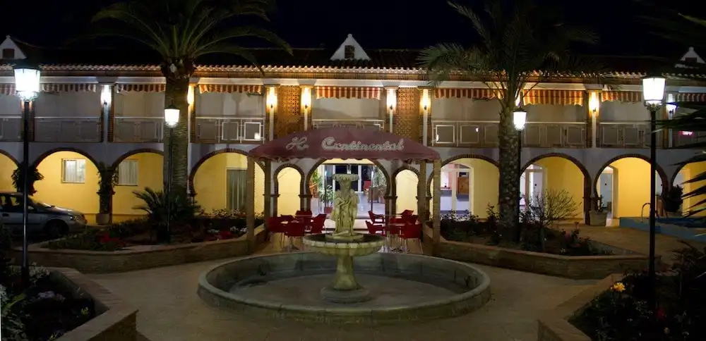 Hospedium Hotel Continental Mojácar — Hotel building in Mojacar, Andalusia