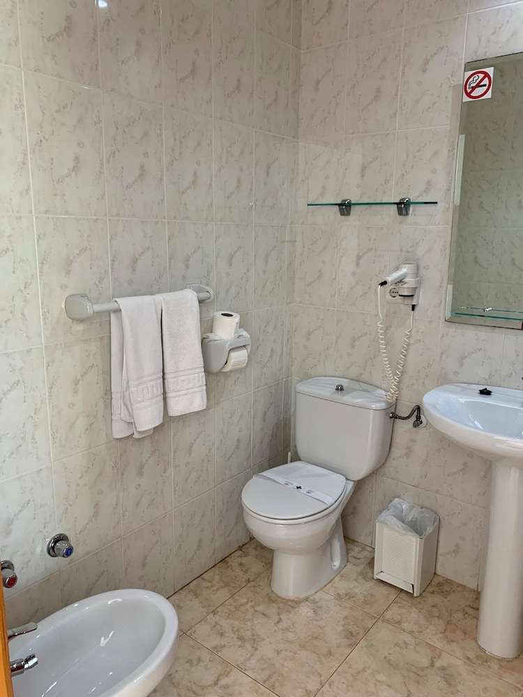 Hospedium Hotel Continental Mojácar — Hotel rooms in Mojacar, Andalusia
