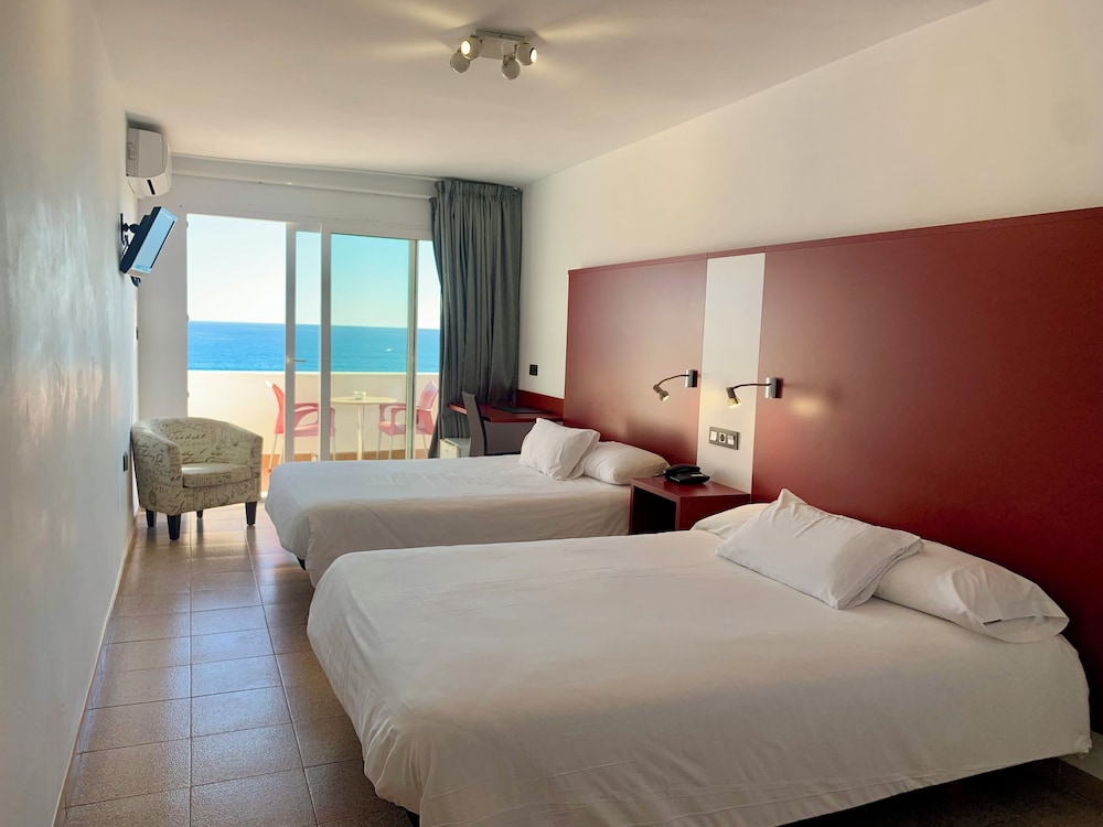 Hospedium Hotel Continental Mojácar — Hotel rooms in Mojacar, Andalusia