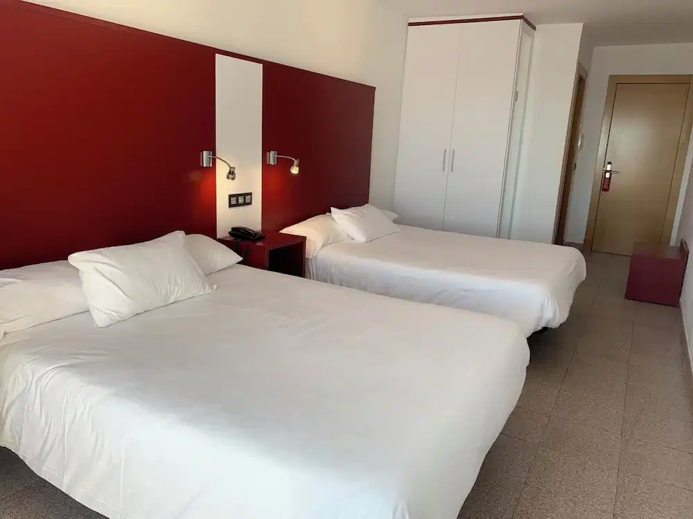 Hospedium Hotel Continental Mojácar — Hotel rooms in Mojacar, Andalusia