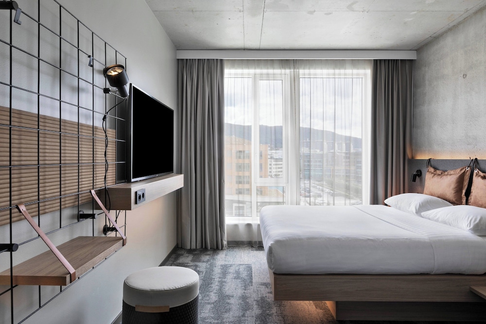 Moxy Bergen — Hotel rooms in Bergen, Hordaland
