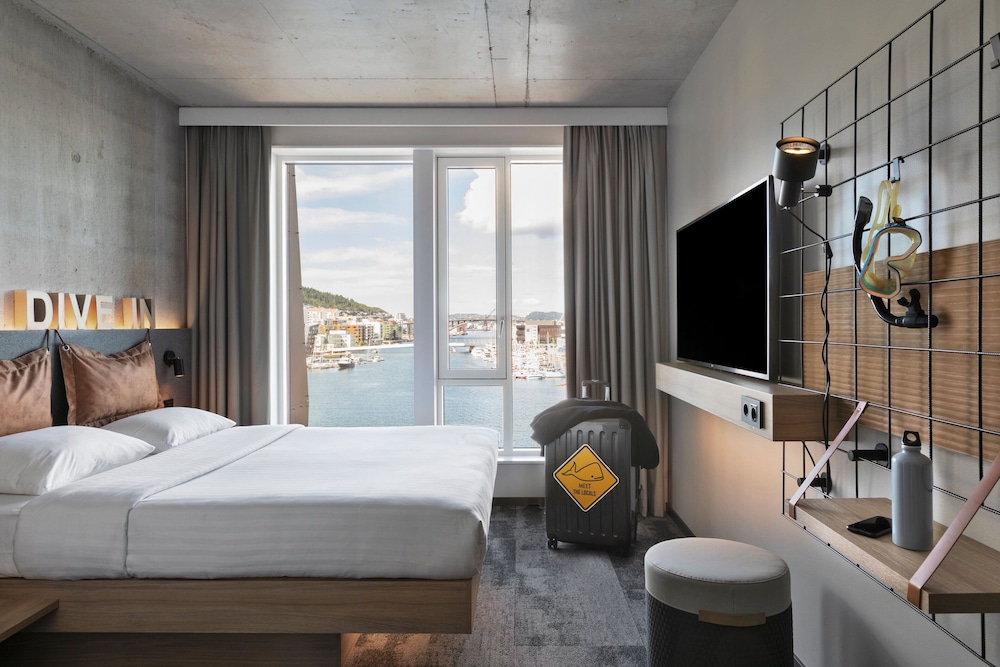Moxy Bergen — Hotel rooms in Bergen, Hordaland