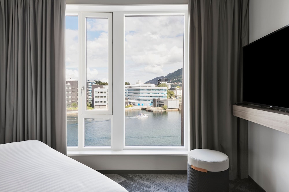 Moxy Bergen — Hotel rooms in Bergen, Hordaland