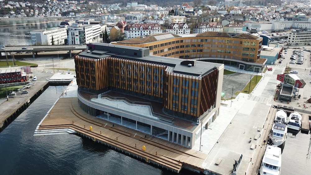 Moxy Bergen — Hotel building in Bergen, Hordaland