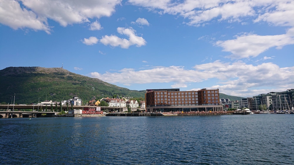 Moxy Bergen — Hotel building in Bergen, Hordaland