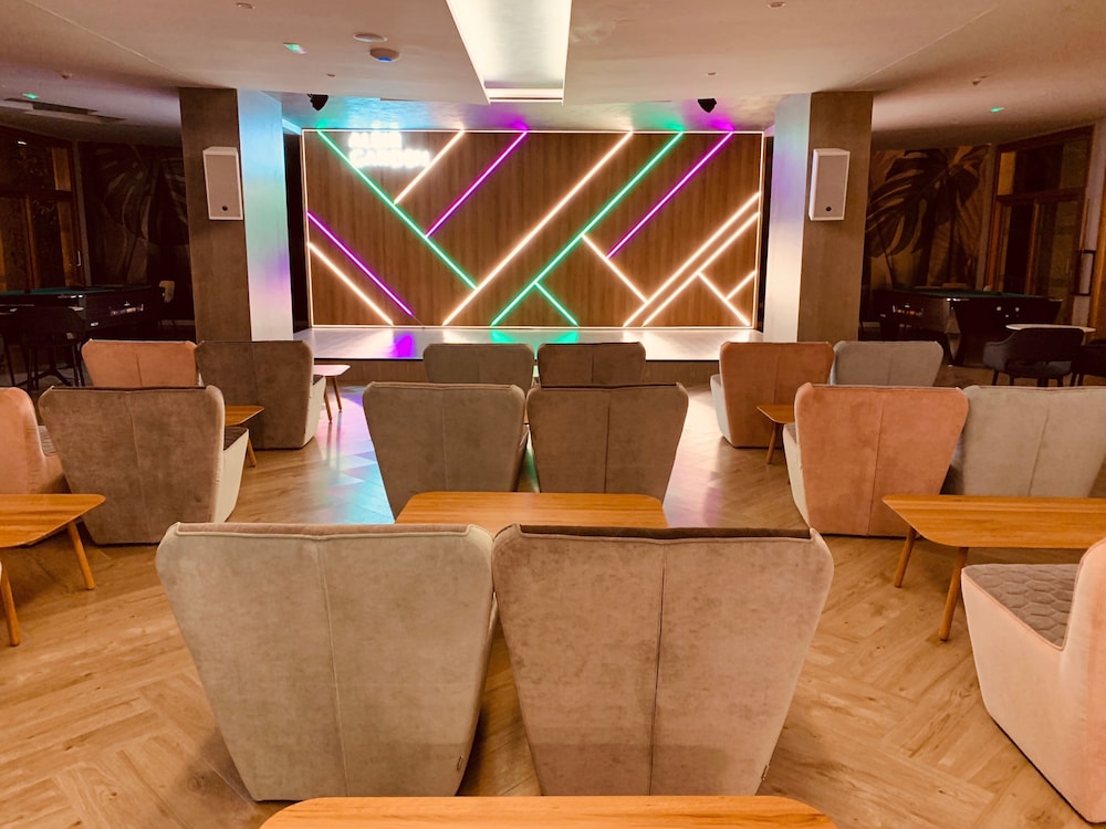 Albir Garden Resort — Restaurant & bars in L'Alfas del Pi, Valencian Community