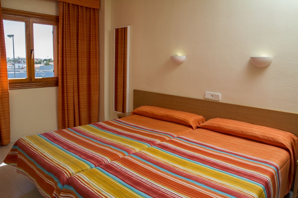 Albir Garden Resort — Hotel rooms in L'Alfas del Pi, Valencian Community