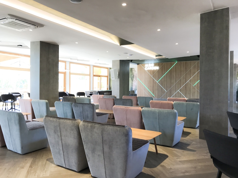 Albir Garden Resort — Restaurant & bars in L'Alfas del Pi, Valencian Community