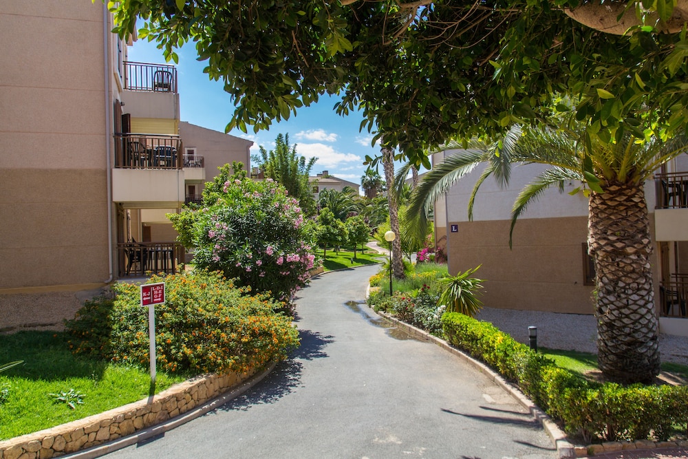 Albir Garden Resort — Hotel building in L'Alfas del Pi, Valencian Community