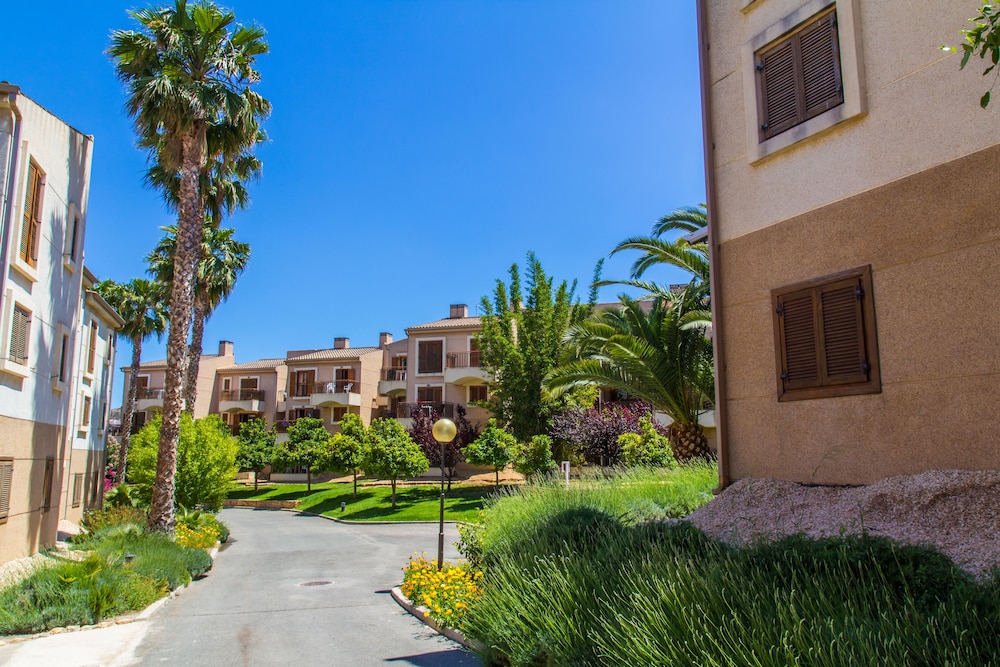 Albir Garden Resort — Hotel building in L'Alfas del Pi, Valencian Community