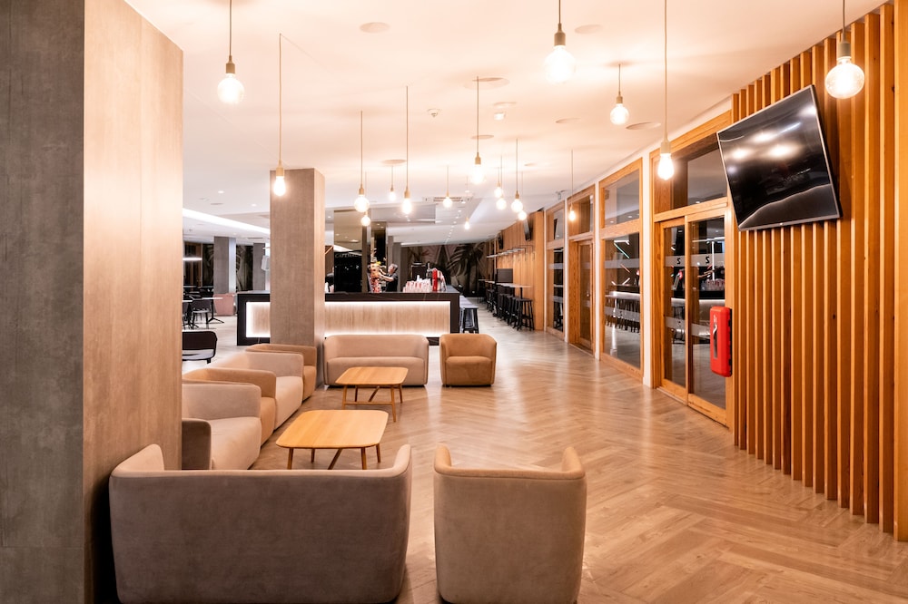 Albir Garden Resort — Restaurant & bars in L'Alfas del Pi, Valencian Community