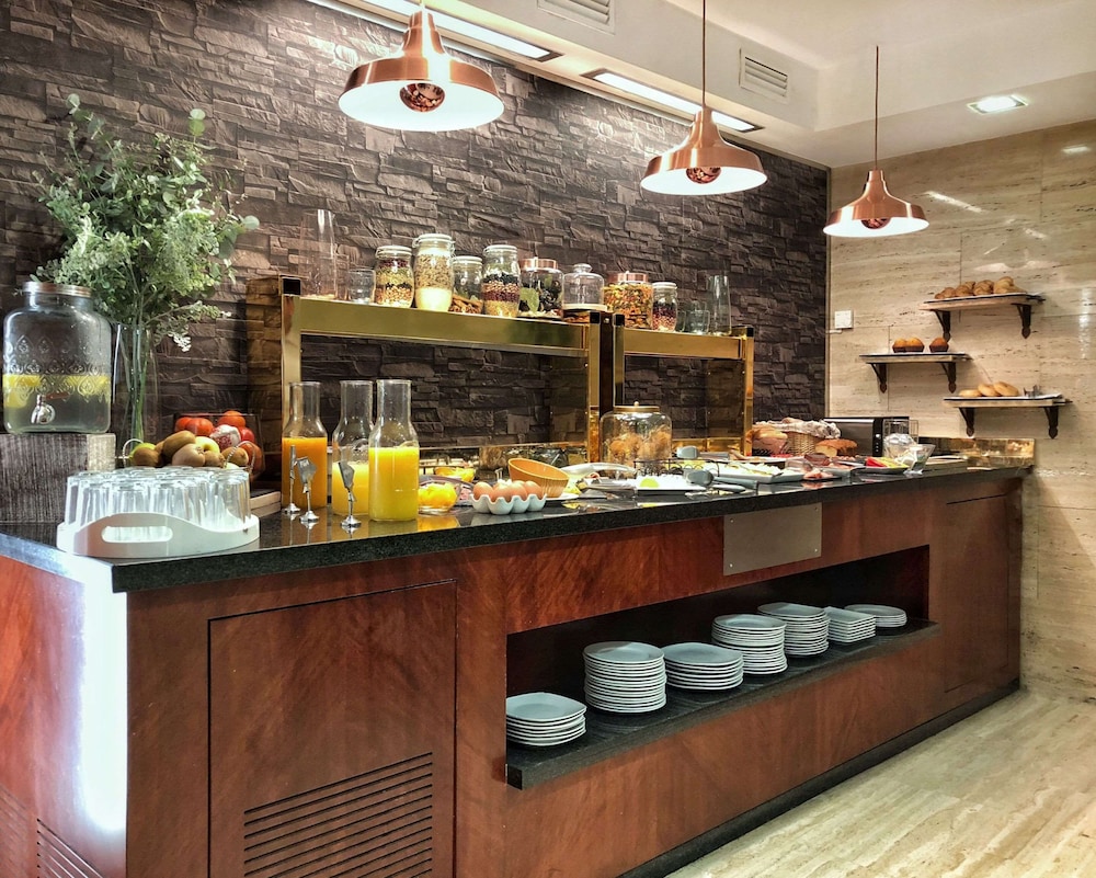 Vilana Hotel Boutique — Restaurant & bars in Barcelona, Catalonia