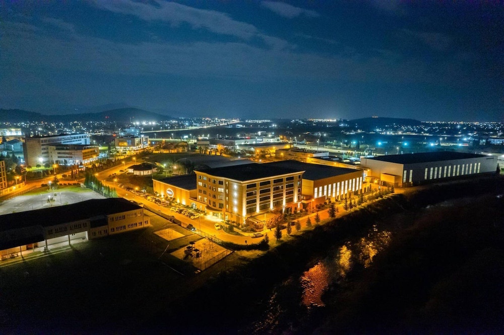 voco Podgorica by IHG - zdjęcie 3
