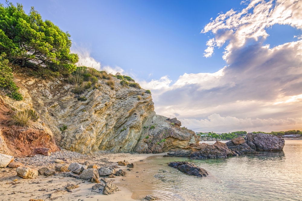 White Sands Beach Club — Beach in Arenal d'en Castell, Balearic Islands