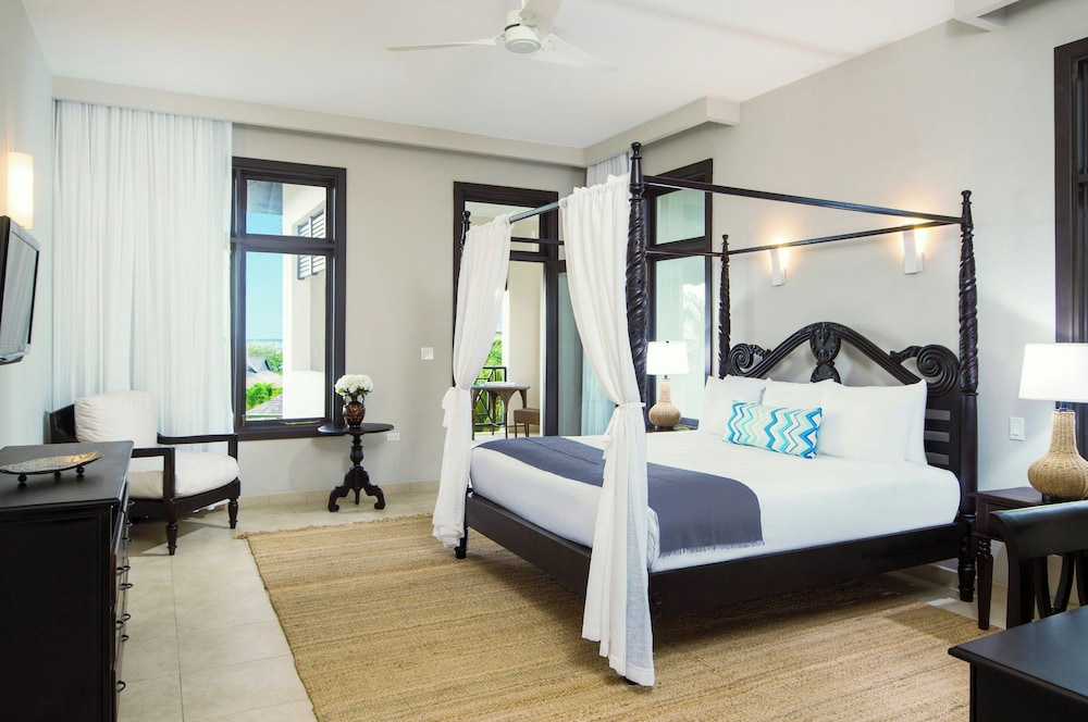 The Cliff Hotel — Hotel rooms in Negril