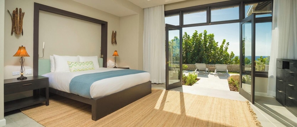 The Cliff Hotel — Hotel rooms in Negril
