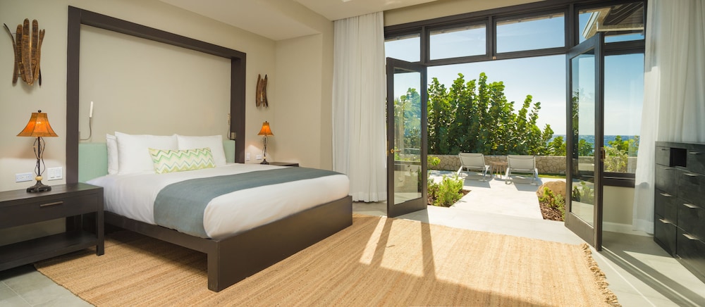The Cliff Hotel — Hotel rooms in Negril