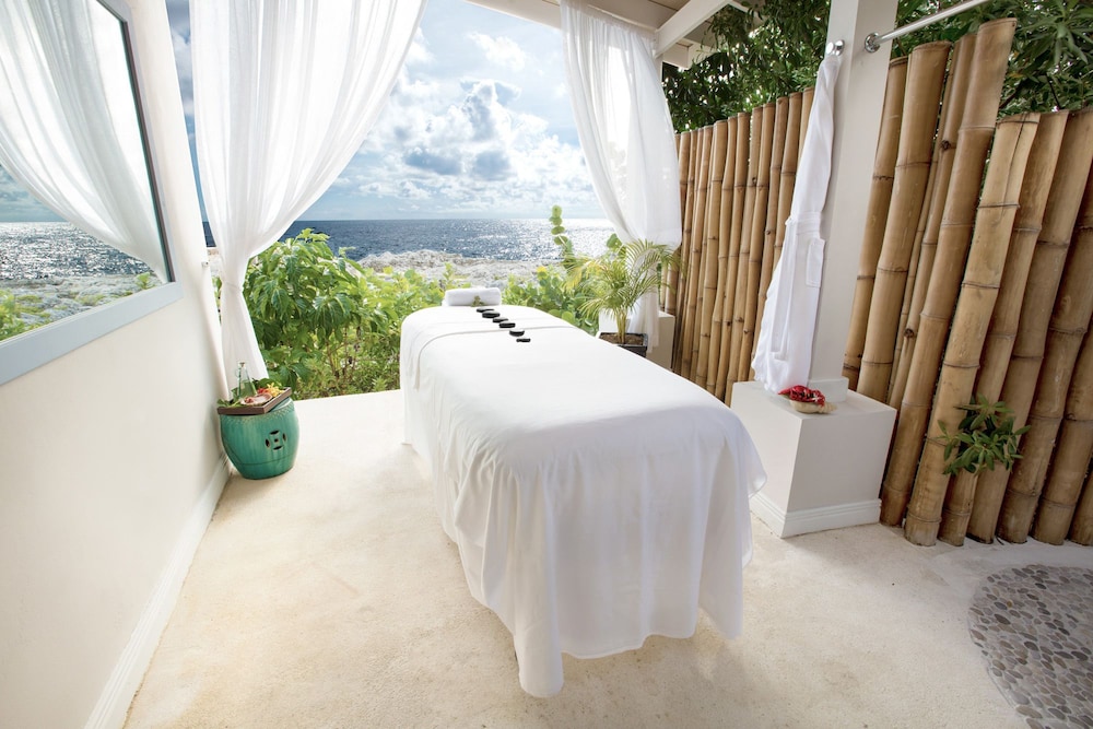The Cliff Hotel — Spa in Negril