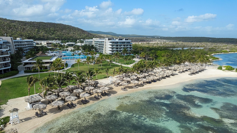 Ocean Coral Spring - All Inclusive — Outdoor in Falmouth