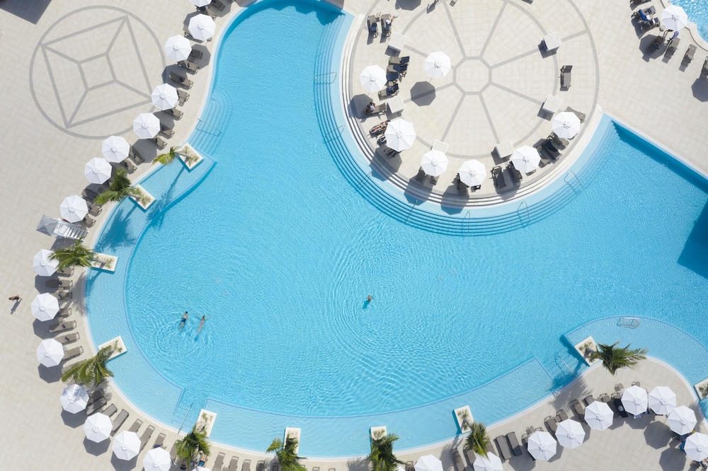 Ocean Coral Spring - All Inclusive — Pool in Falmouth