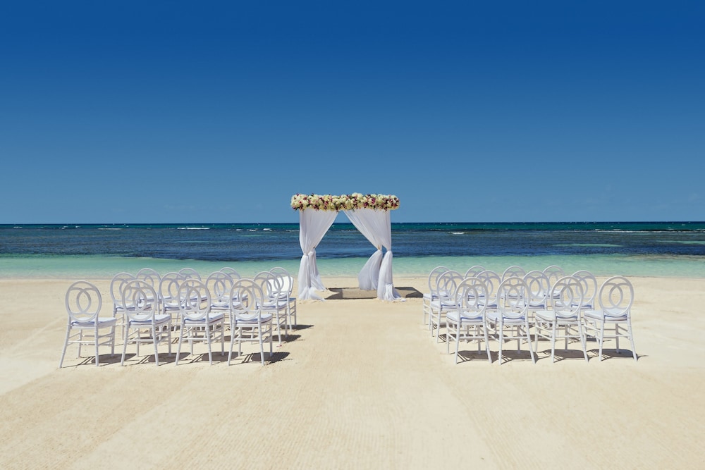 Ocean Coral Spring - All Inclusive — Outdoor in Falmouth