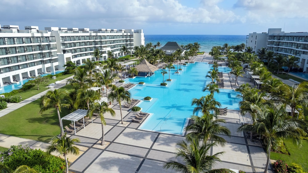 Ocean Eden Bay - Adults Only - All inclusive — Main photo in Falmouth