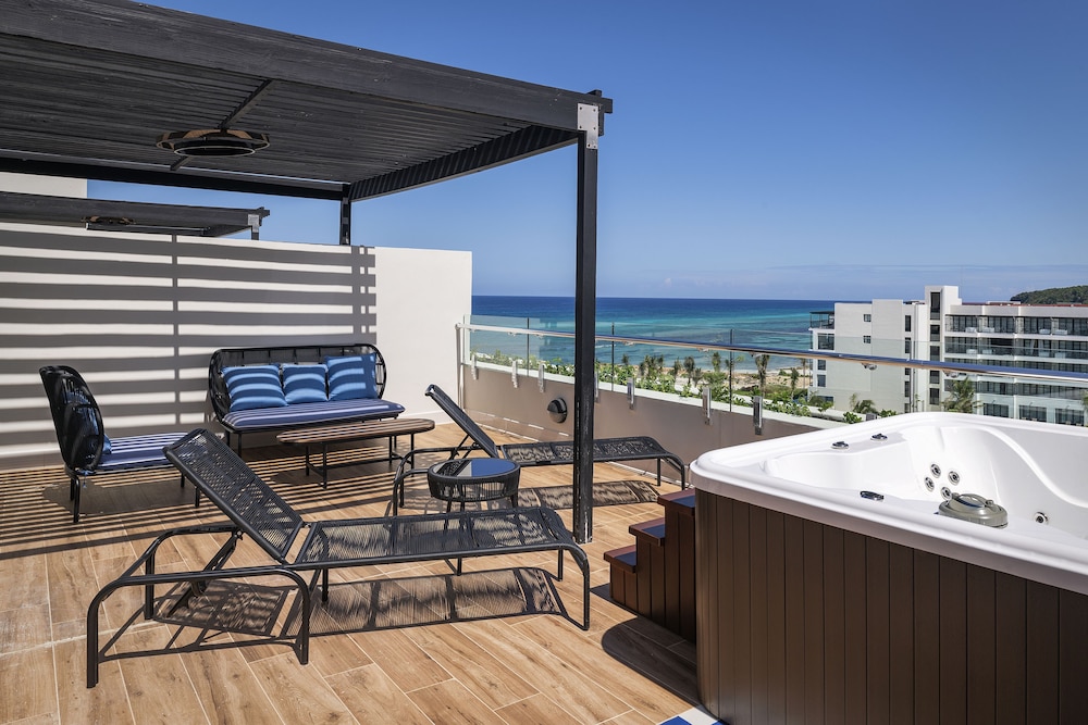 Ocean Eden Bay - Adults Only - All inclusive — View in Falmouth