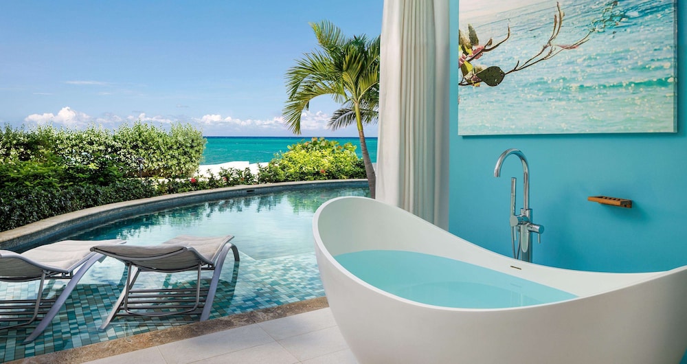 Sandals Jamaica Montego Bay All Inclusive Adults Only — Swimming pool in Montego Bay