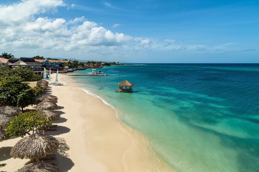 Sandals Jamaica Montego Bay All Inclusive Adults Only — Beach in Montego Bay