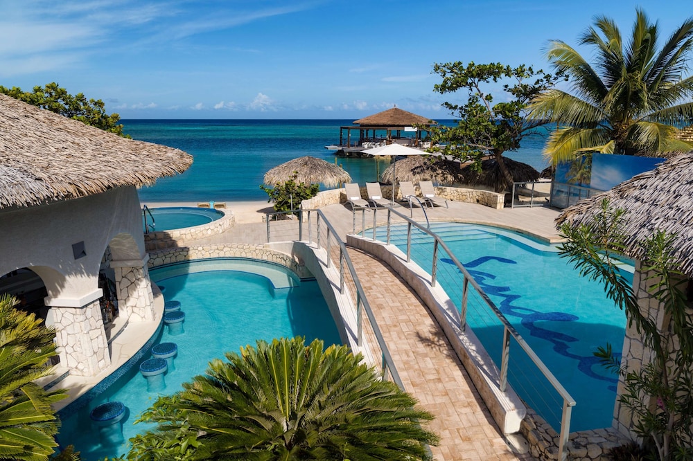 Sandals Jamaica Montego Bay All Inclusive Adults Only — Swimming pool in Montego Bay