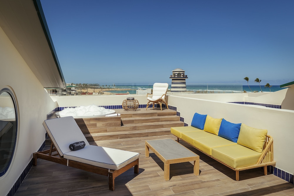 Ocean El Faro Resort - All Inclusive — Hotel rooms in Uvero Alto, La Altagracia