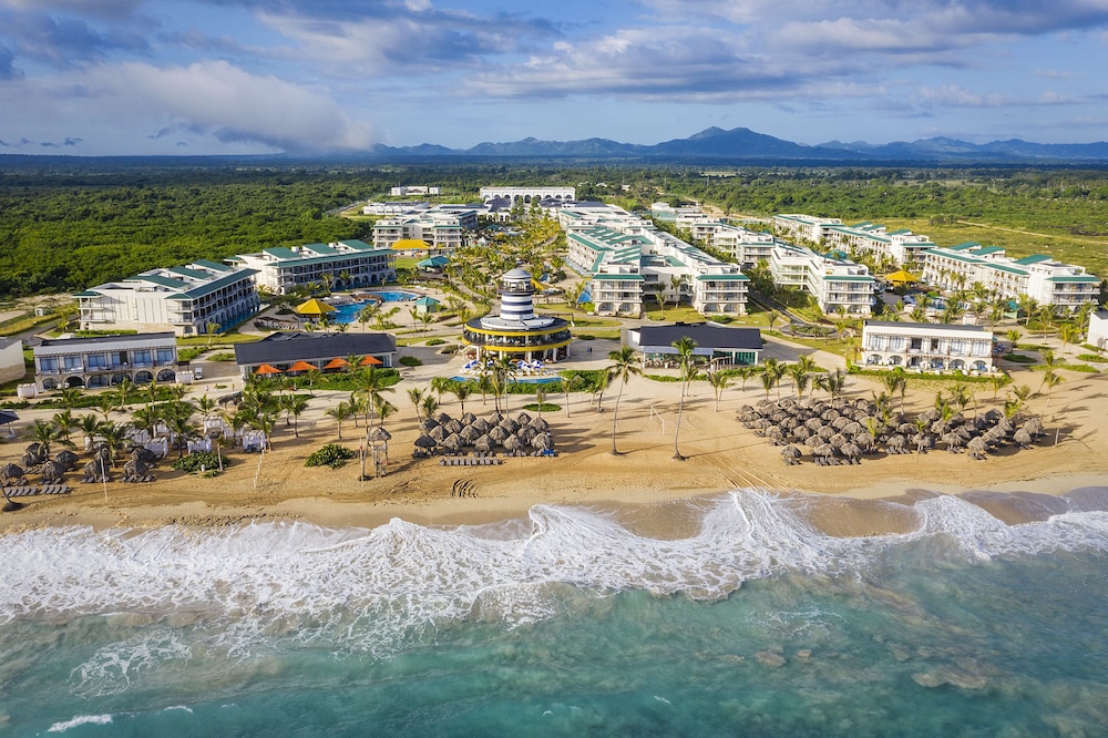 Ocean El Faro Resort - All Inclusive — Beach in Uvero Alto, La Altagracia