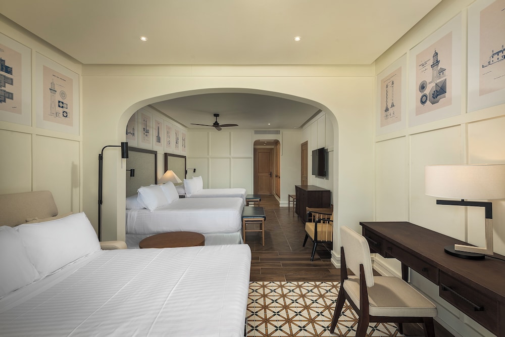 Ocean El Faro Resort - All Inclusive — Hotel rooms in Uvero Alto, La Altagracia